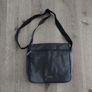 NEW Candie's Black Messenger Bag